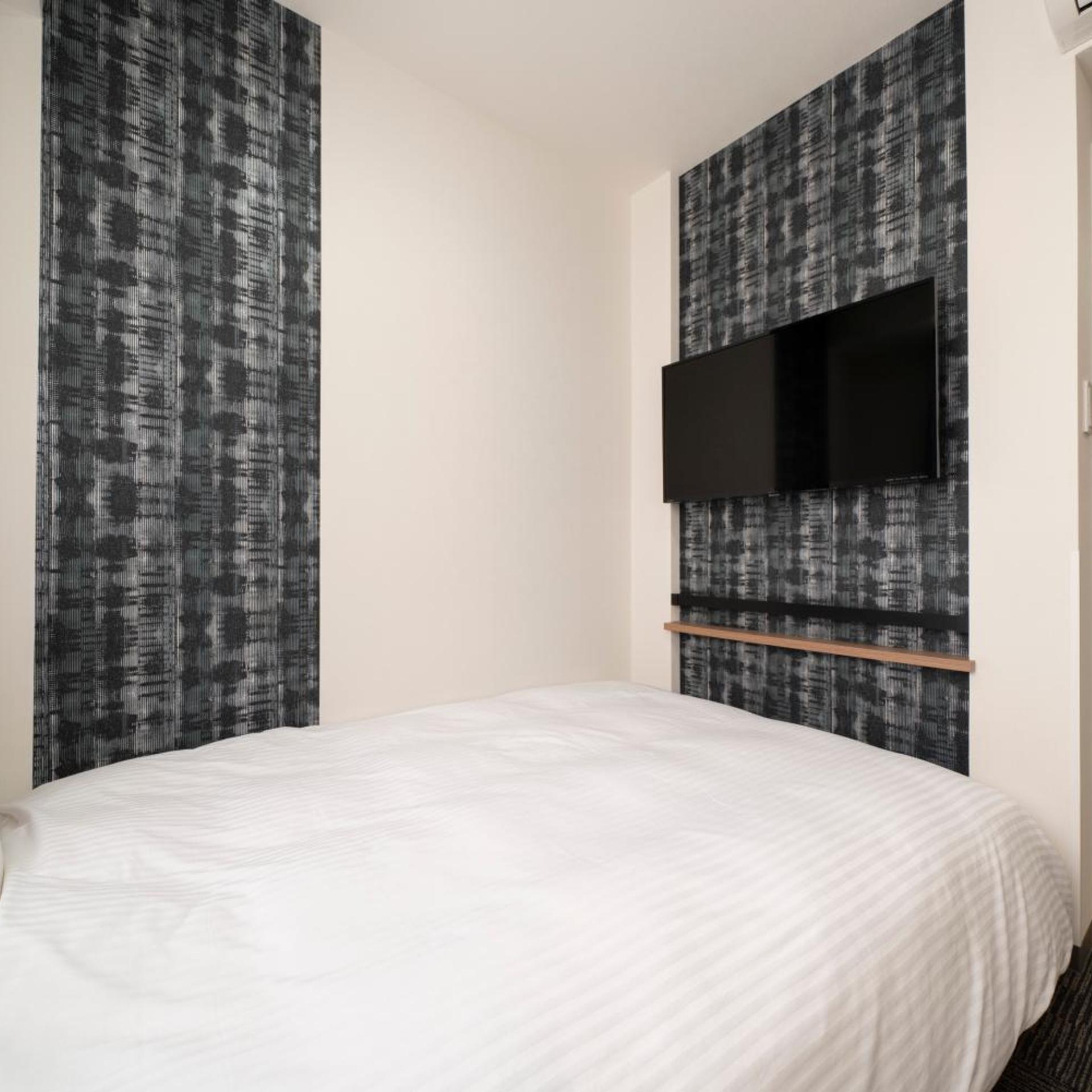 Room, Single
