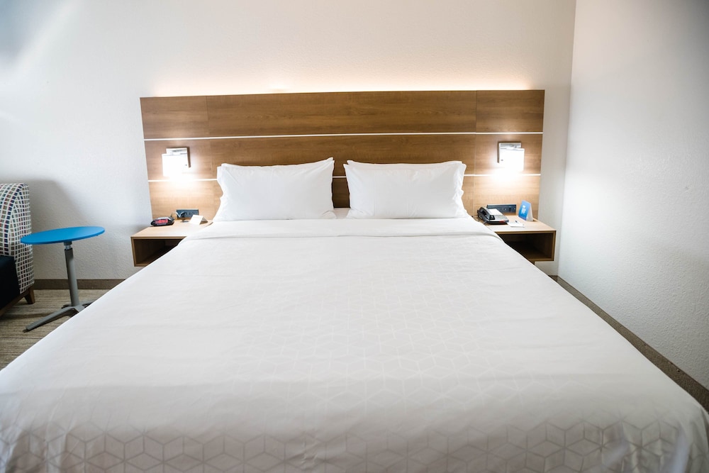 Holiday Inn Express Hoteland Suites Knoxville Farragut 22/63