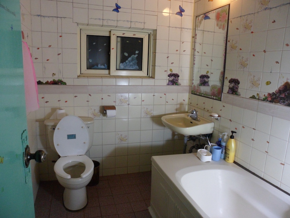 Gyerim Sanjang Motel 46/46