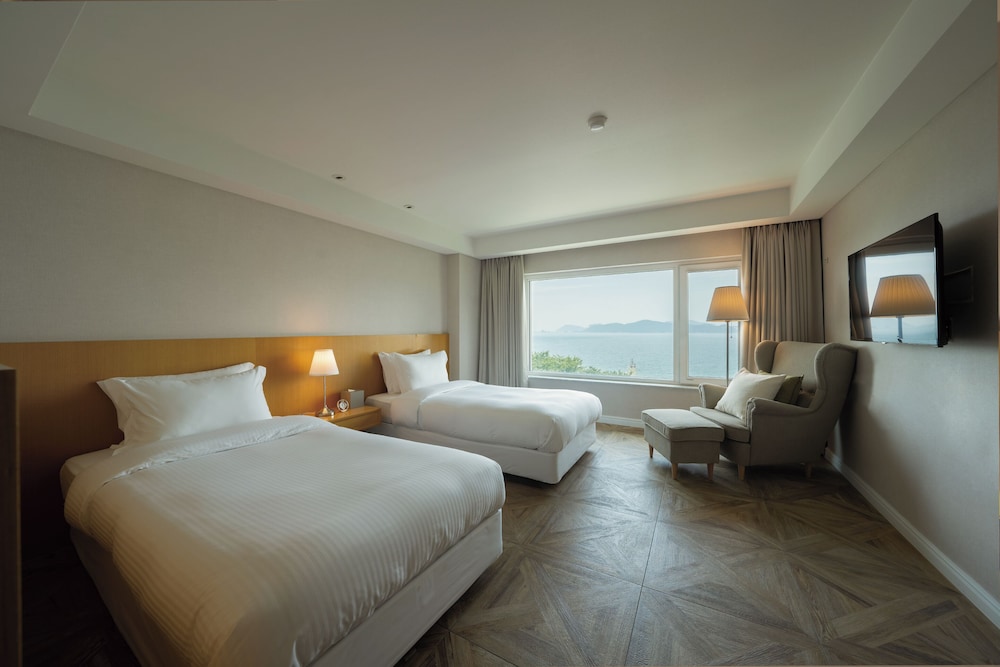Ocean, Deluxe, Twin Beds
