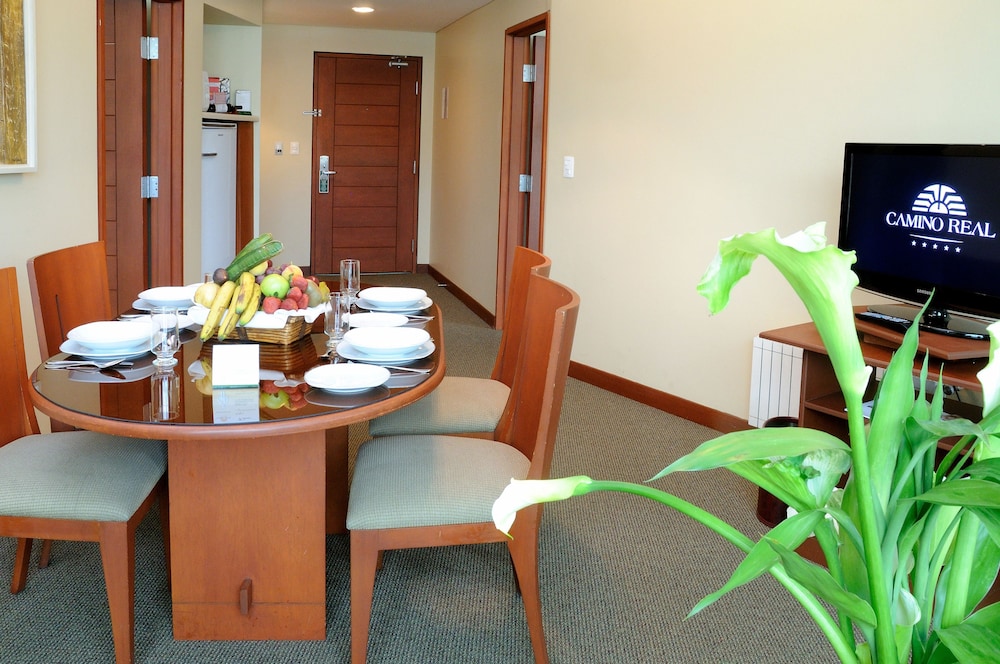 Suites Camino Real 61/73