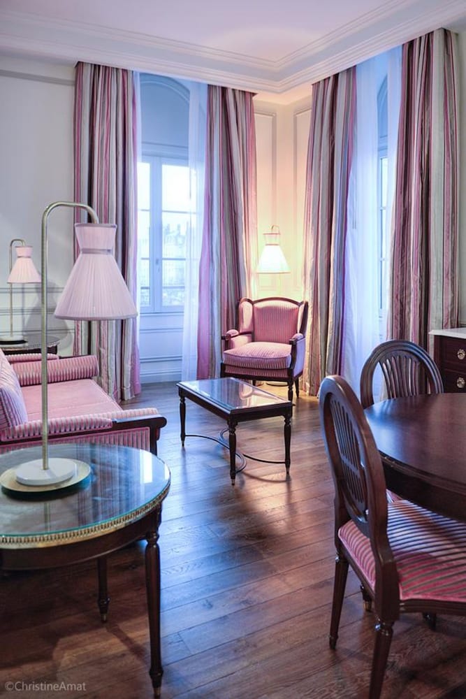 HOTEL DE SEZE 56/76