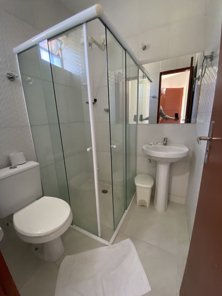 APARTMENT, DOUBLE OR TWIN BED