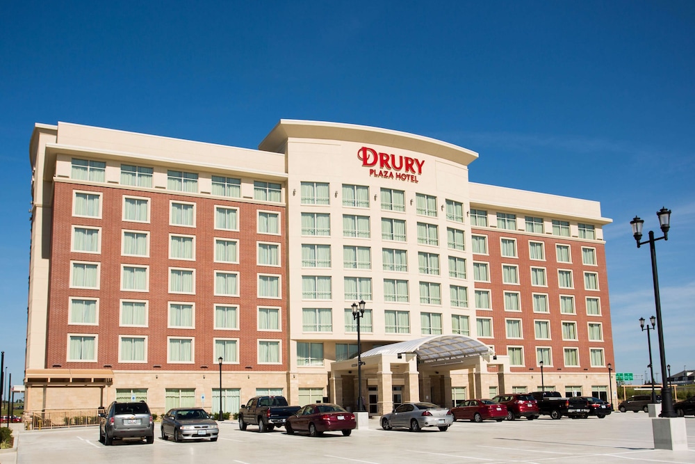 Drury Plaza Hotel St. Louis St. Charles 1/38