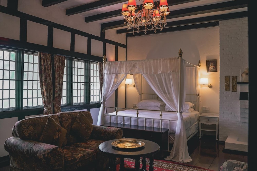 THE SMOKEHOUSE HOTEL 27/50