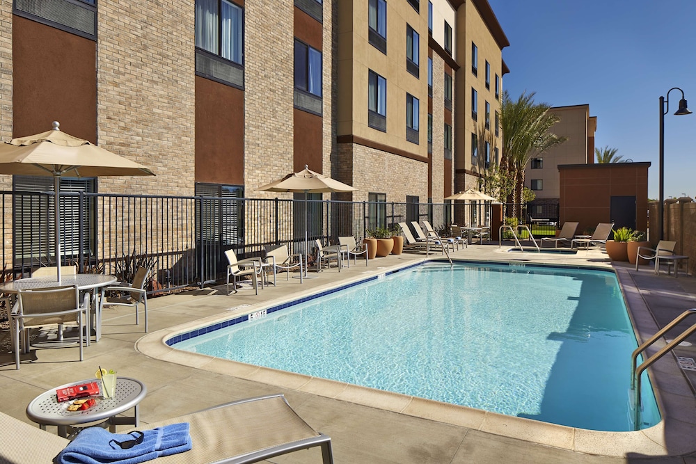 Hilton Garden Inn Los Angeles Redondo Beach 3/48