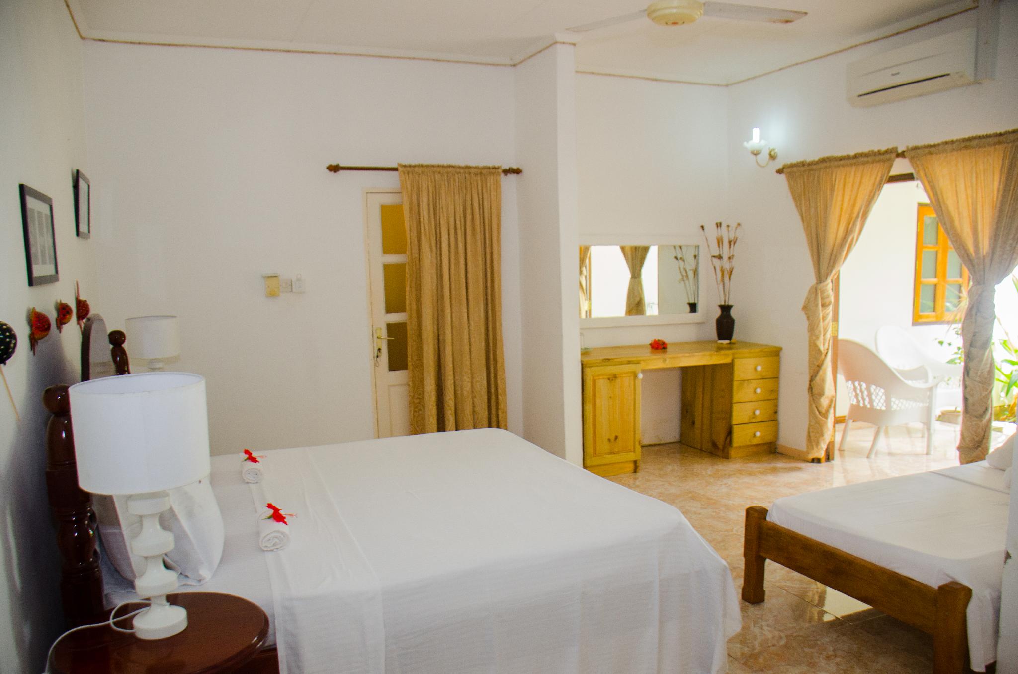 Villa Rafia Guesthouse 12/40