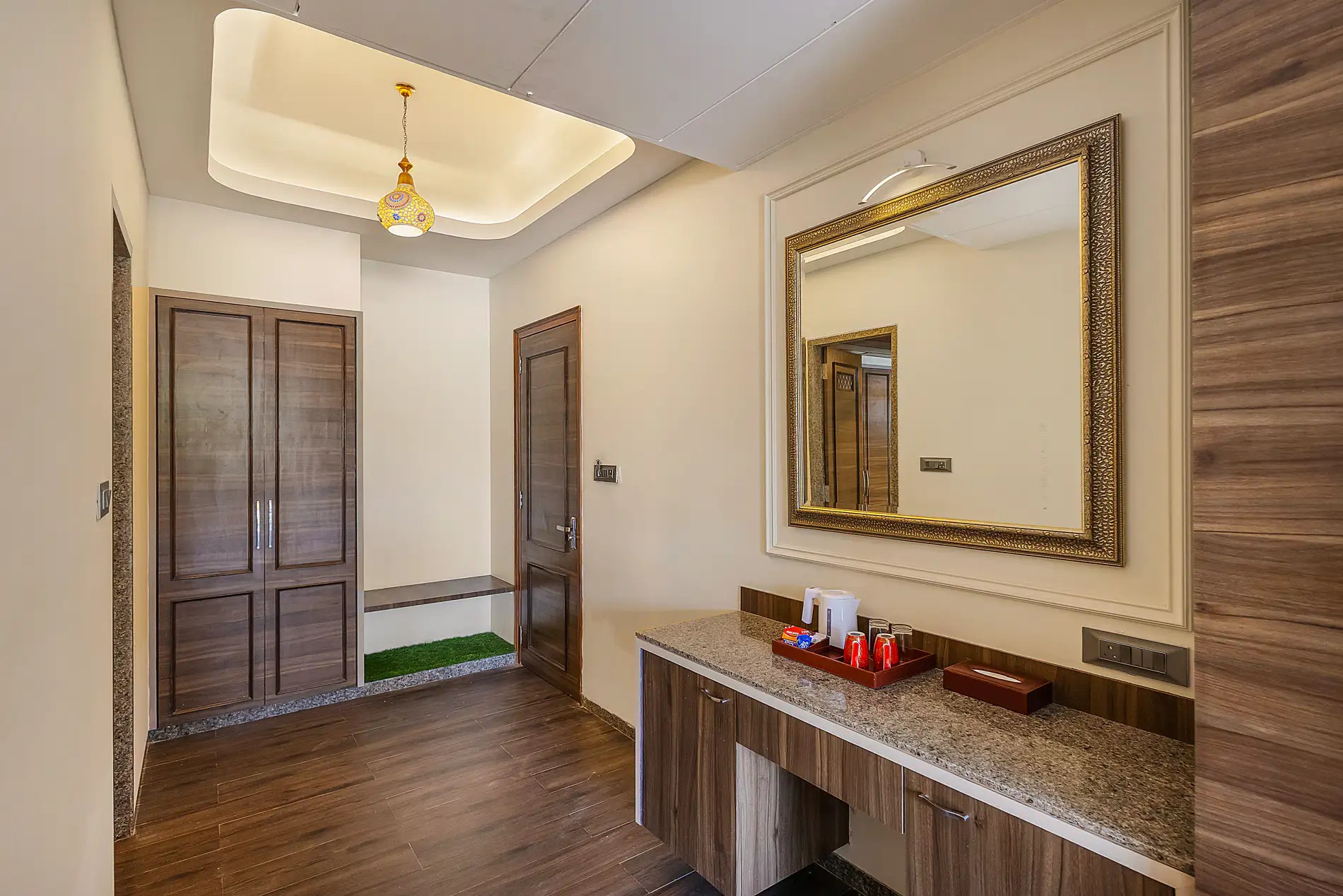 ELIVAAS Prive Mountain Creek Retreat 7 BHK With Pool, Game & Gym zone, Near Fatehsagar Lake 27/27