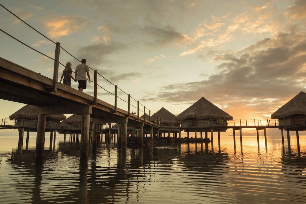 Tahiti Ia Ora Beach Resort 76/83
