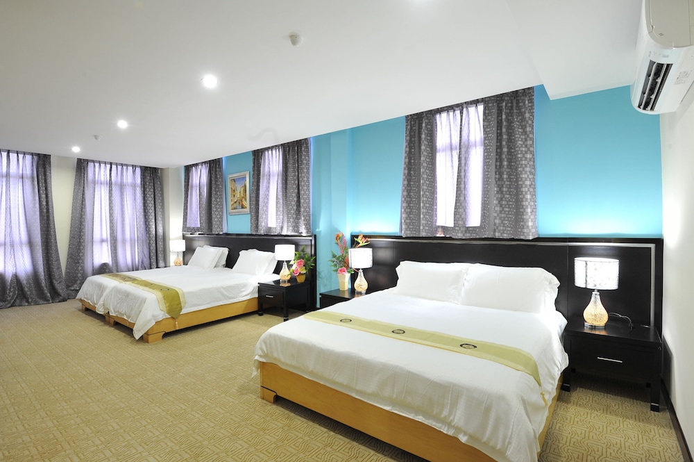 Hallmark View Hotel 24/56