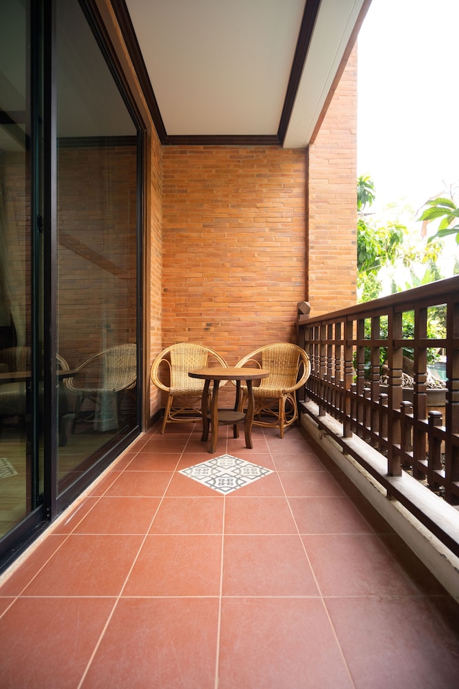 Phor Liang Meun Terracotta Arts Hotel 28/50