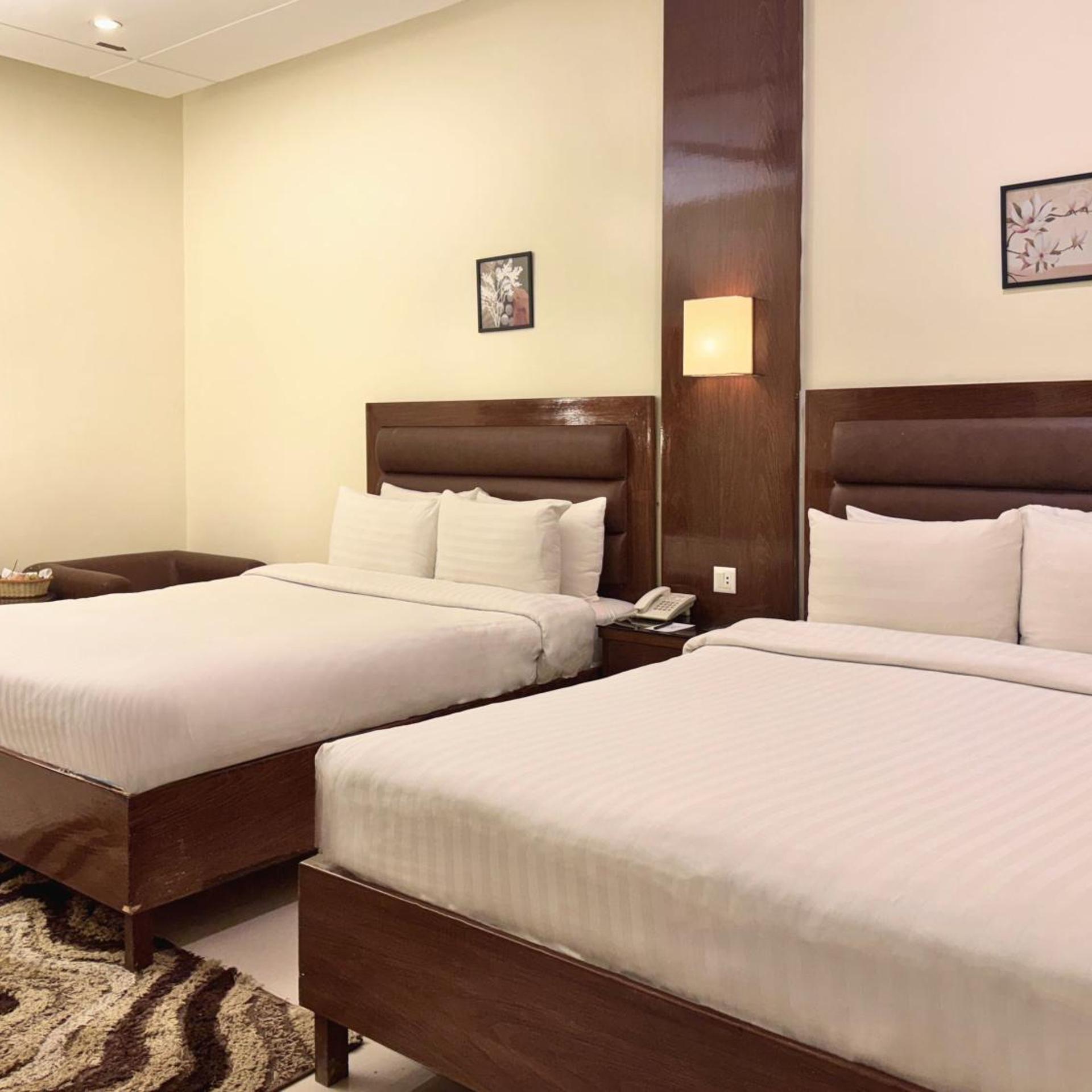 Hotel One Dera Ghazi Khan 9/30
