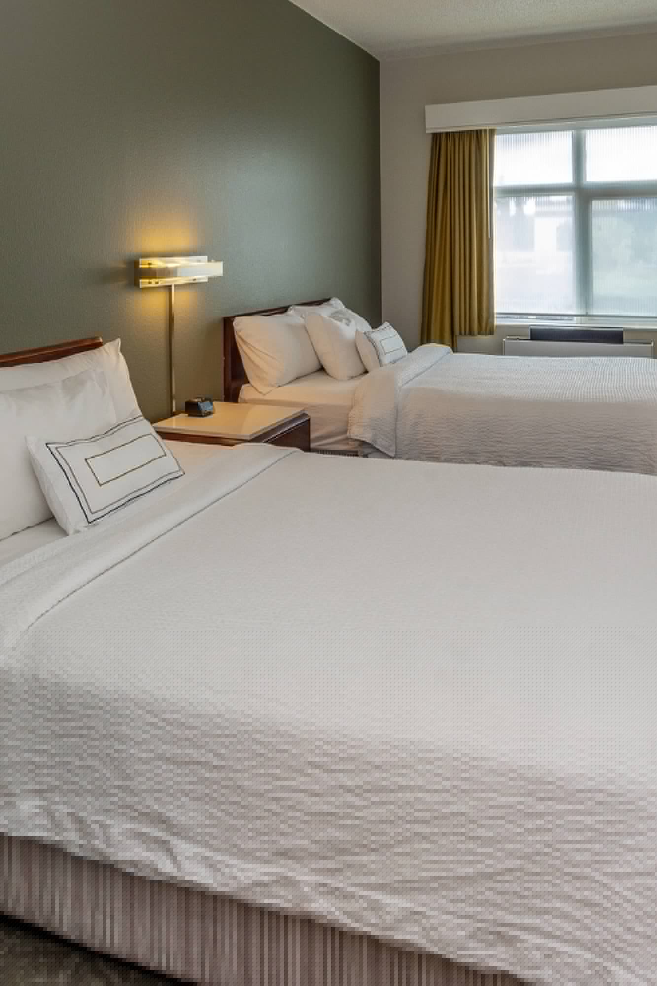Suite, 2 Queen Beds, Sofa