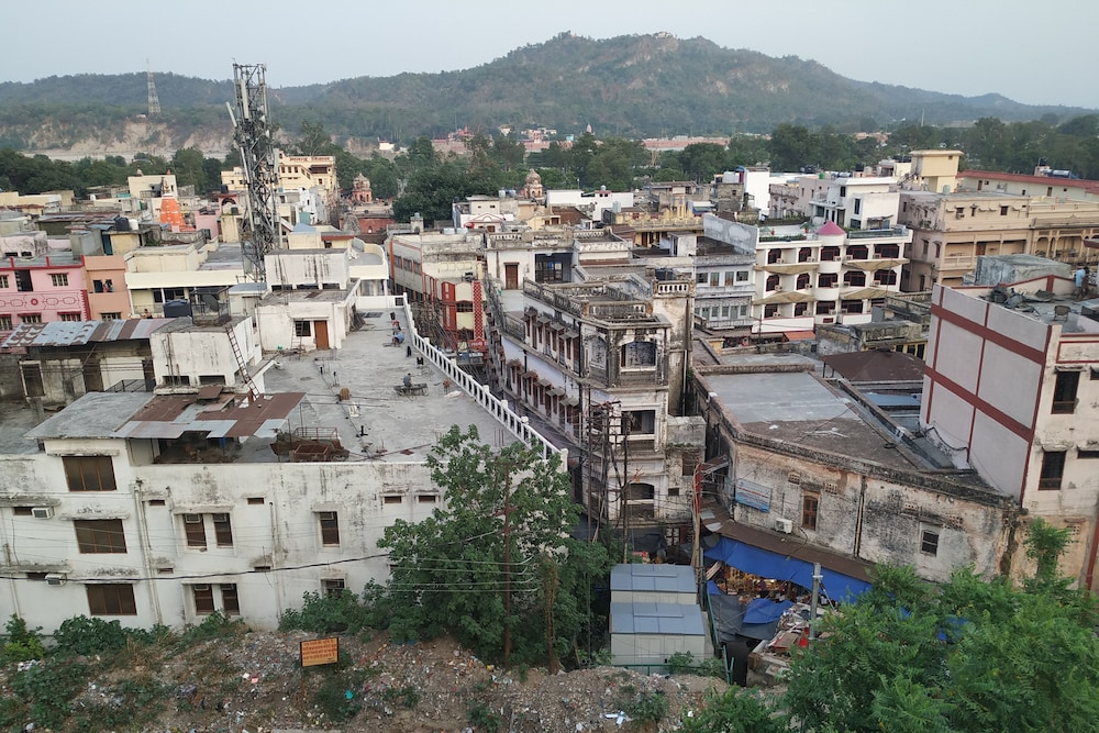 Hotel Raj Mandir 37/44