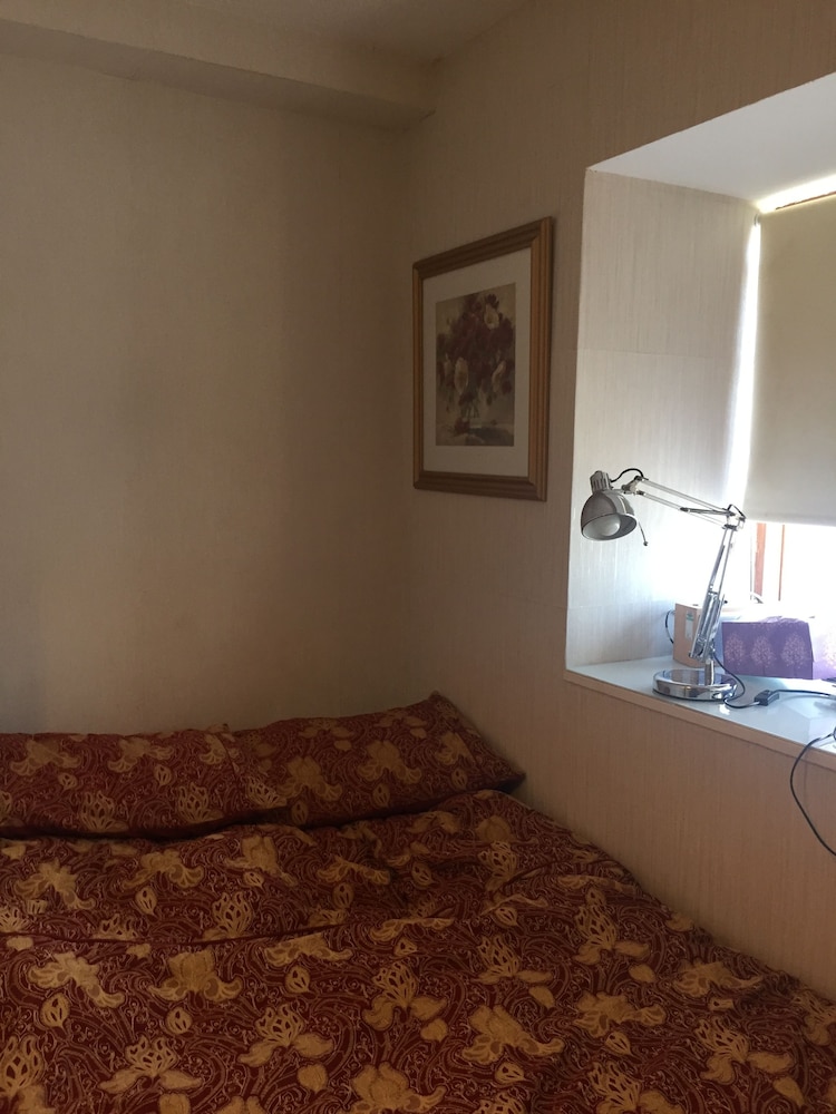 Edgware Bed and Breakfast 15/34