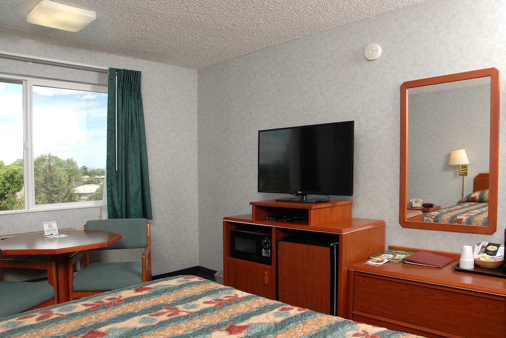 Redmond Inn 42/47