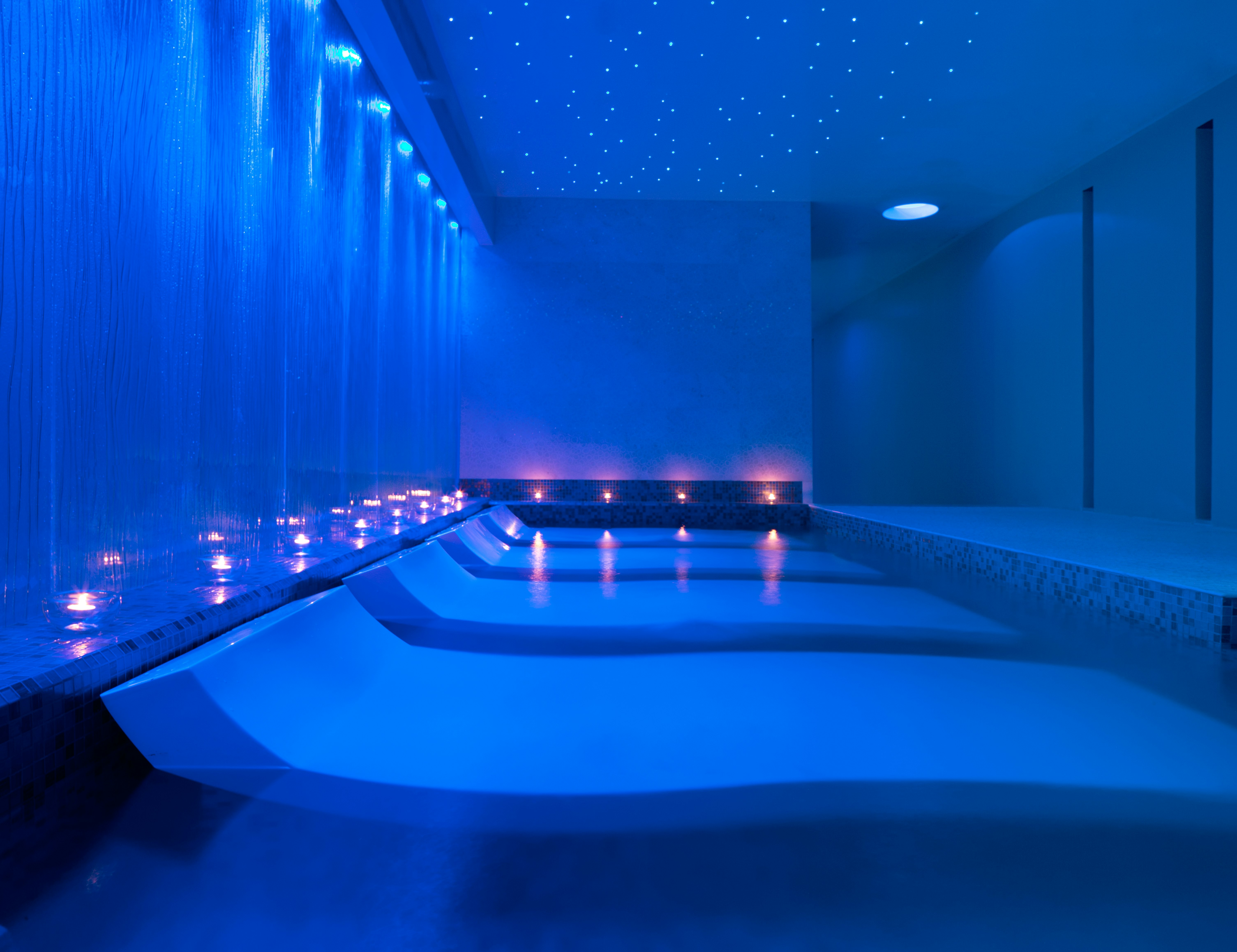 swimming pool spa