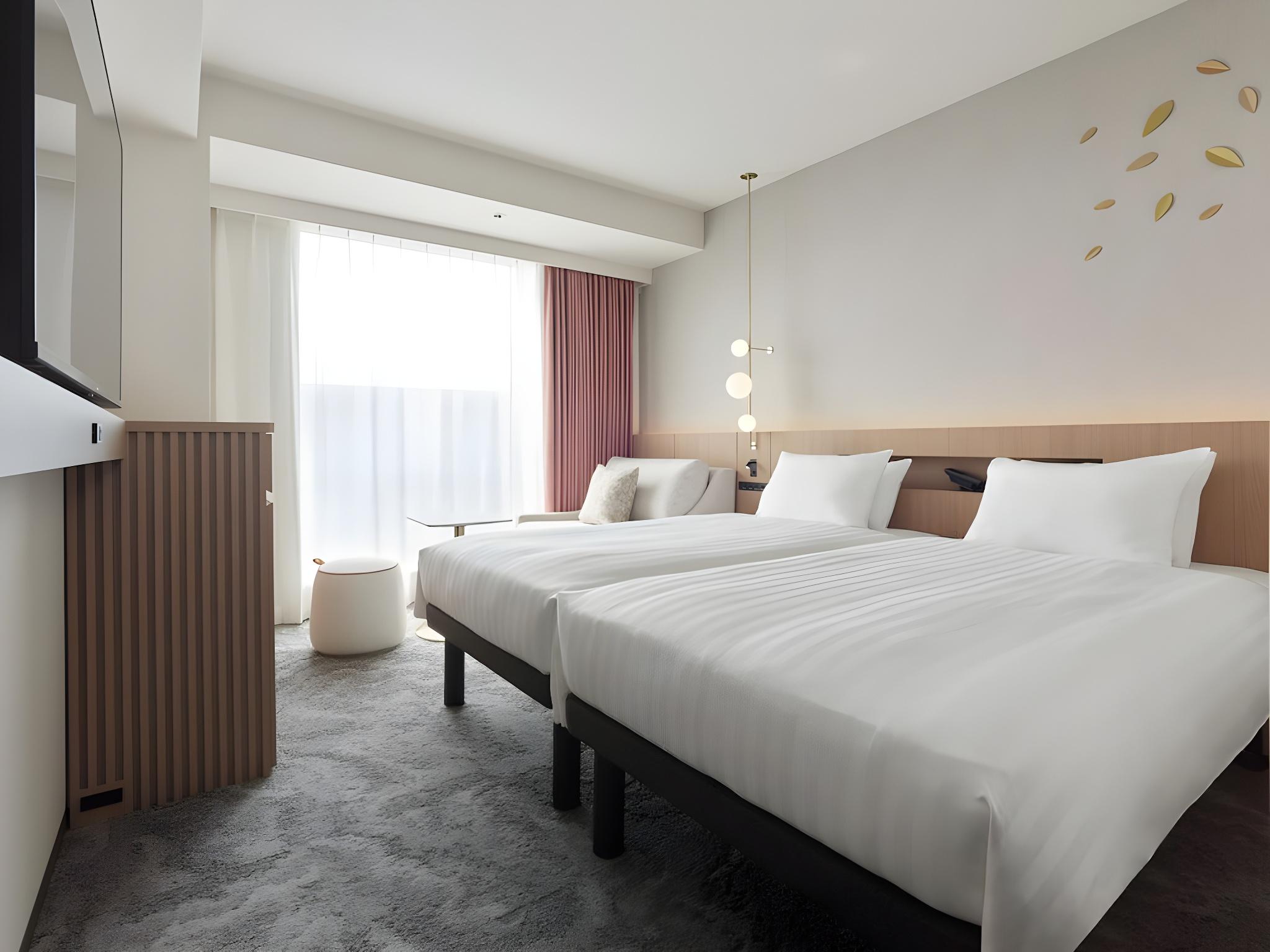 Renovated, Superior, 2 Beds
