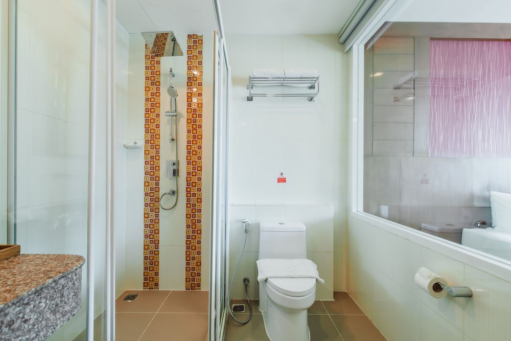Elite Suites Patong 49/50