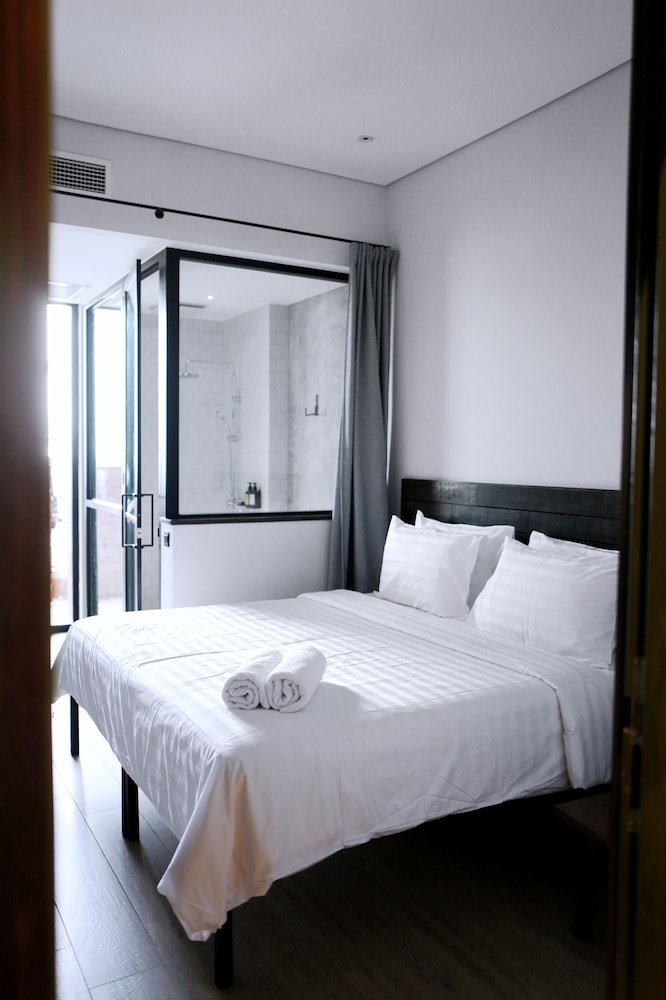 Tune Hotel Klia2 24/61