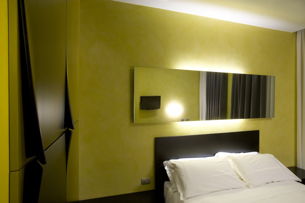 Eos Hotel 24/72