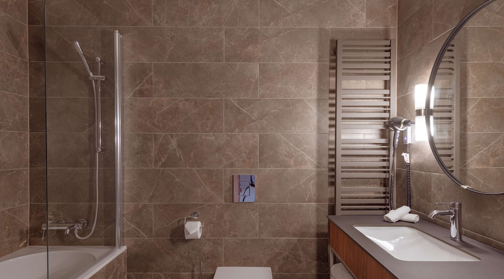 Radisson Hotel And Suites Gdansk 75/75