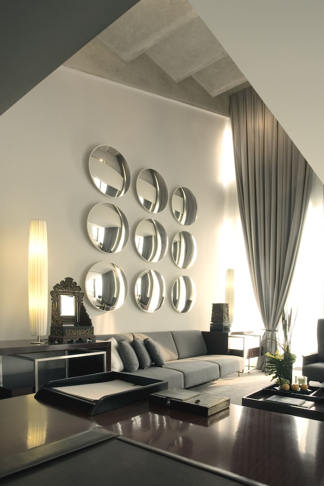 Kemang Icon By Alila 7/50