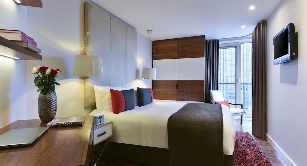1 BEDROOM, PREMIER