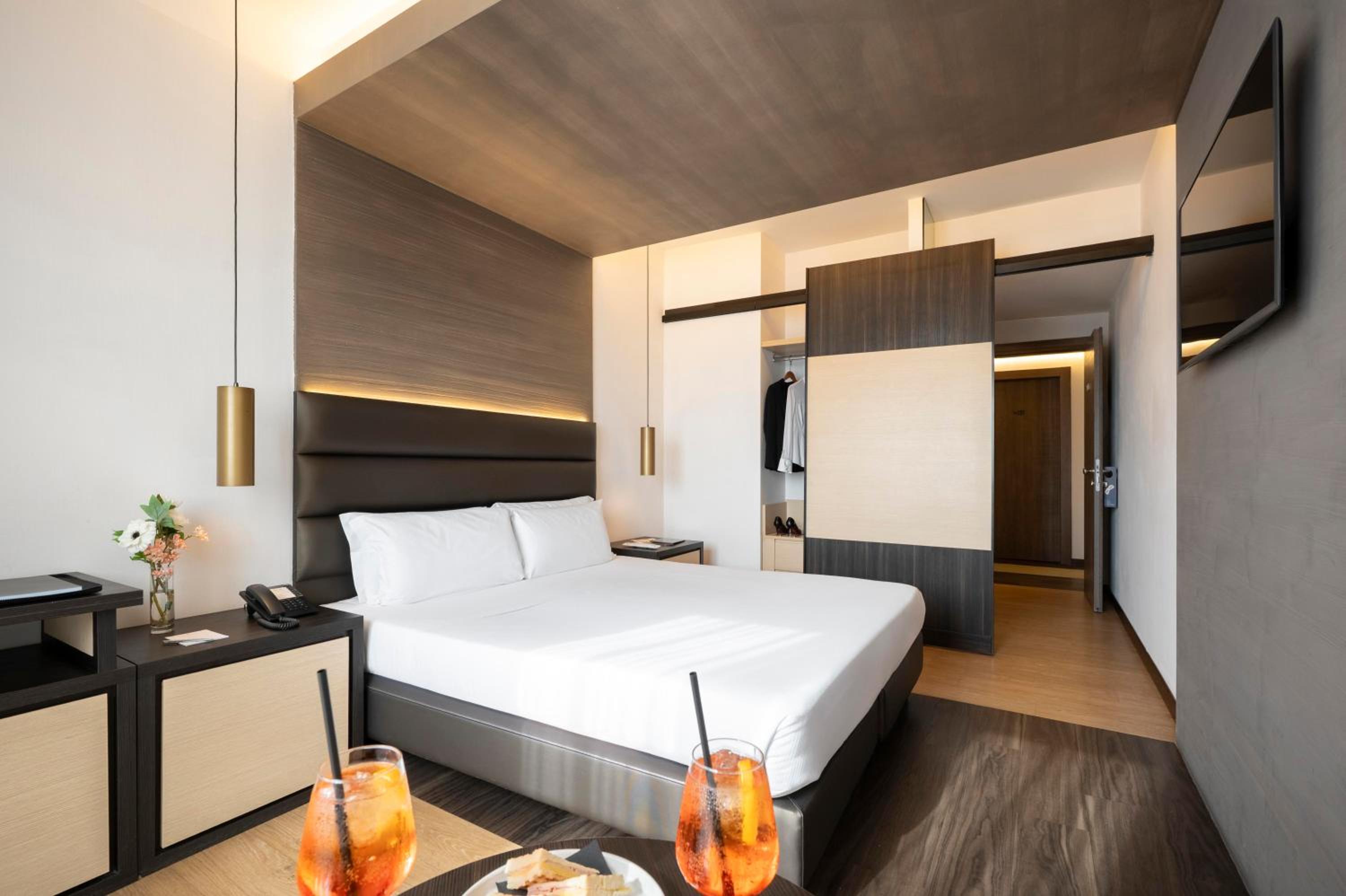 غرفة كلاسيكية بسرير كوين، Warmthotel 9/10