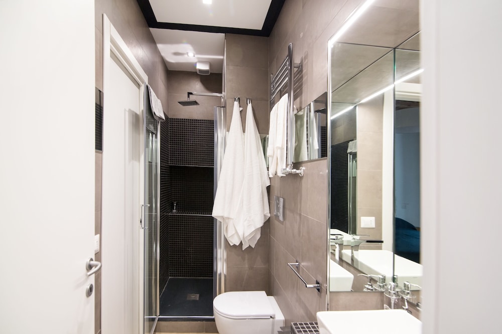 Domenichino Luxury Home 42/45