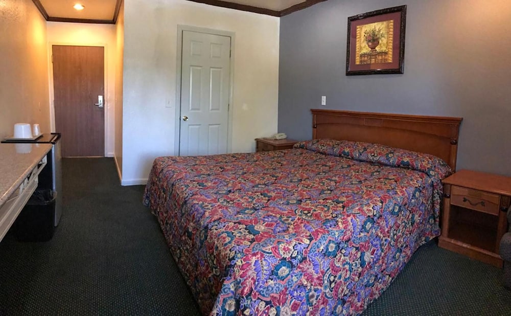 Starlight Inn Canoga Park 19/45