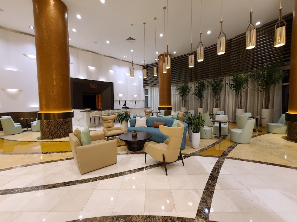 Trump International Beach Resort 15/116