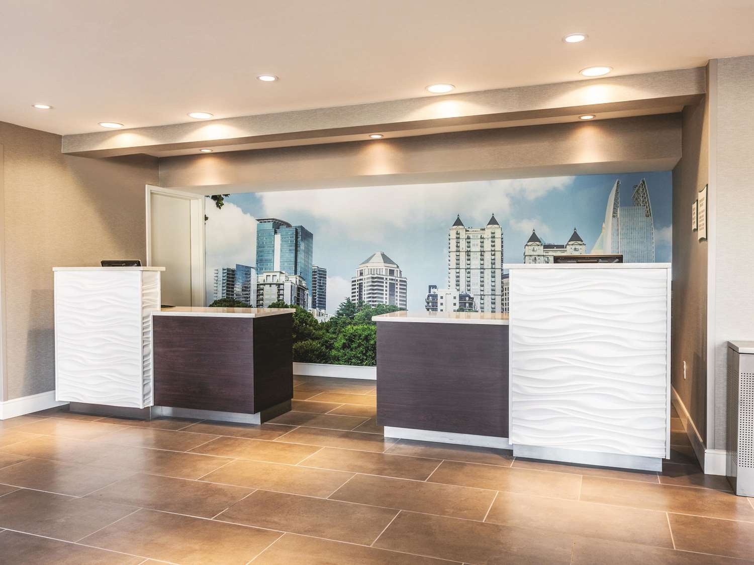 La Quinta Inn & Suites by Wyndham Atlanta Midtown - Buckhead 1/17