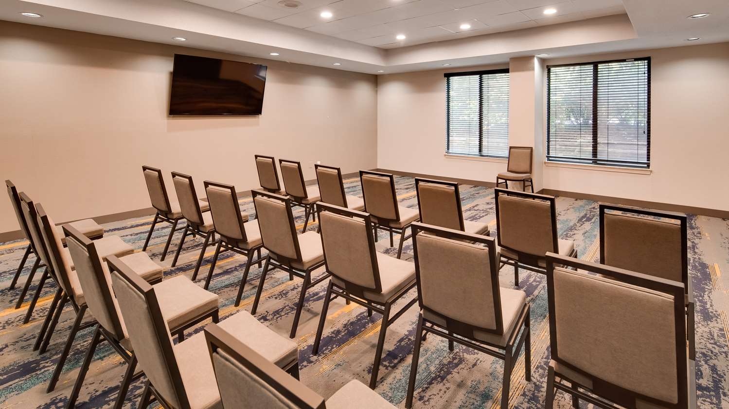 Best Western Plus Augusta North Inn & Suites 30/35