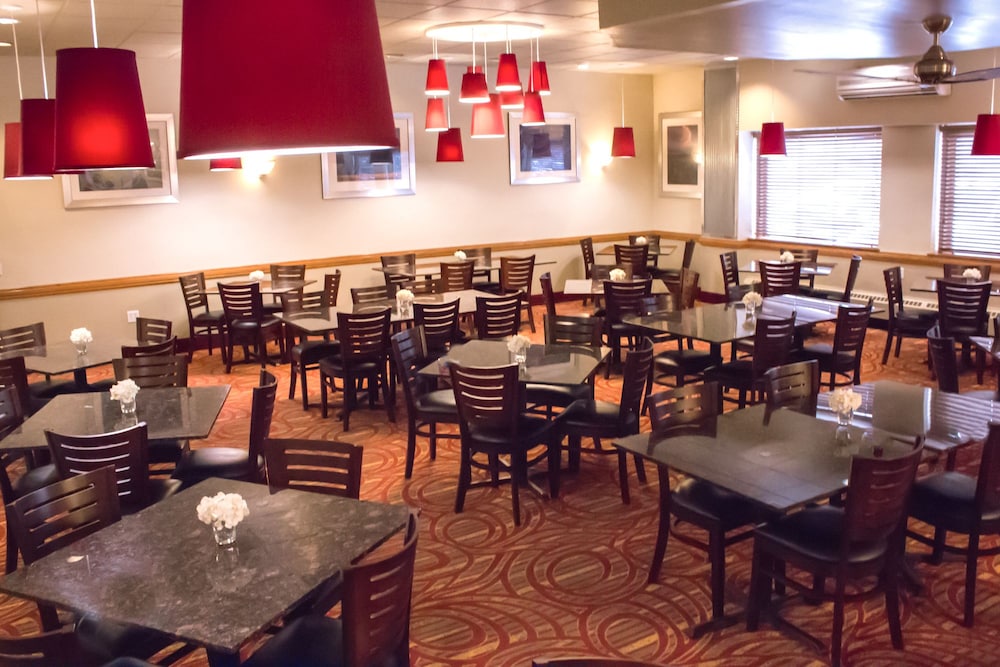 Grand Williston Hotel Conference Center 29/32