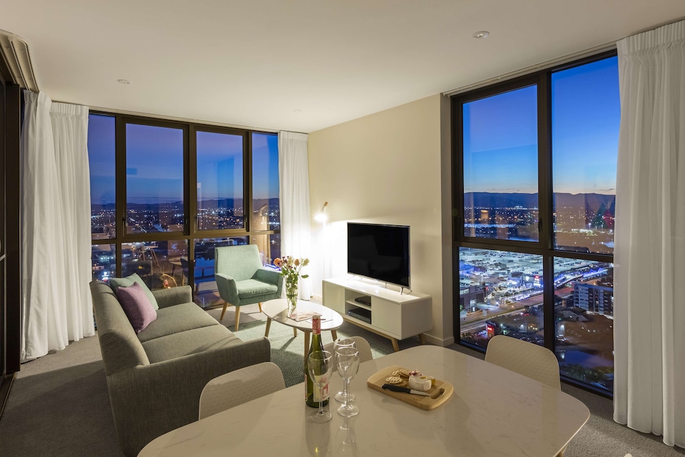Avani Broadbeach Residences 44/74