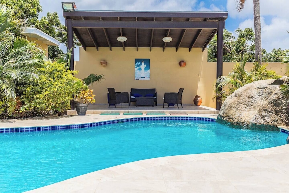 Juanedu Suites 44/50