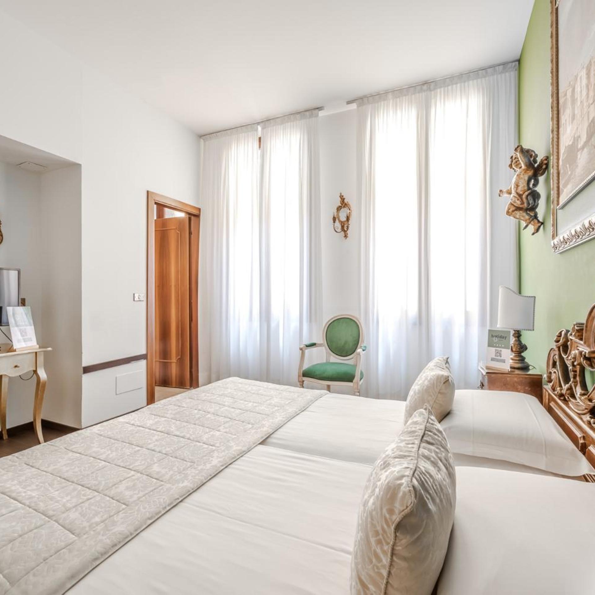 HOTIDAY Room Collection - Venezia Santa Lucia 10/50