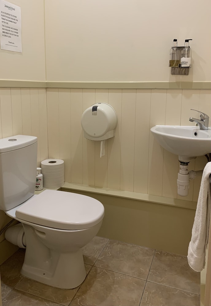 Jesmond Hotel 50/50