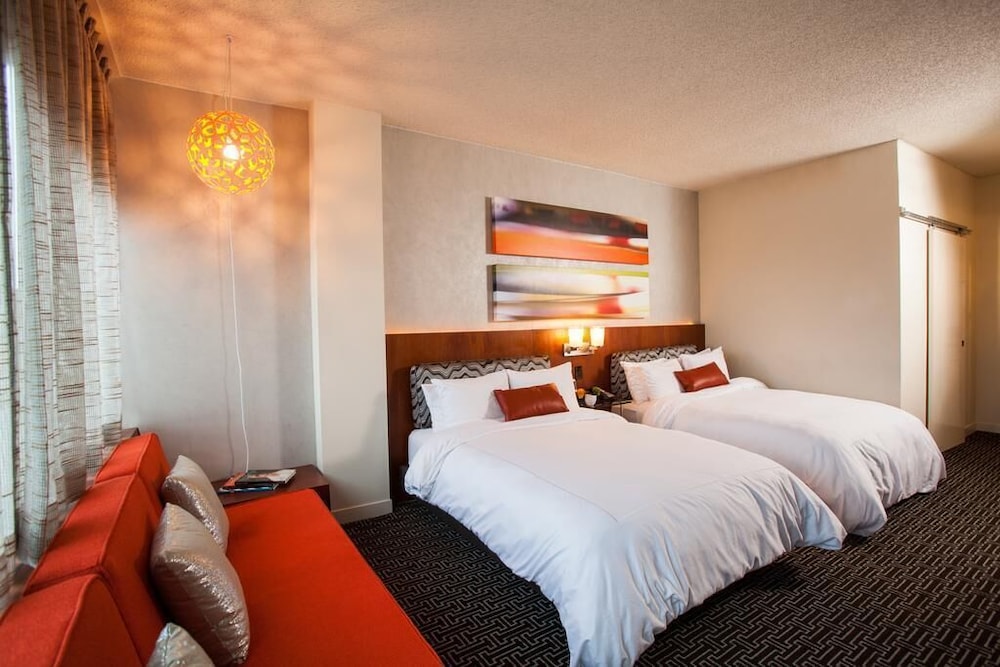 Hotel Derek Houston Galleria 23/83