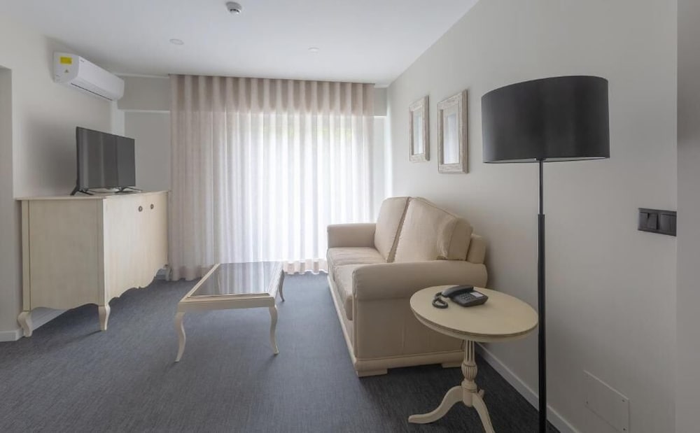 Hotel Afonso V 24/37
