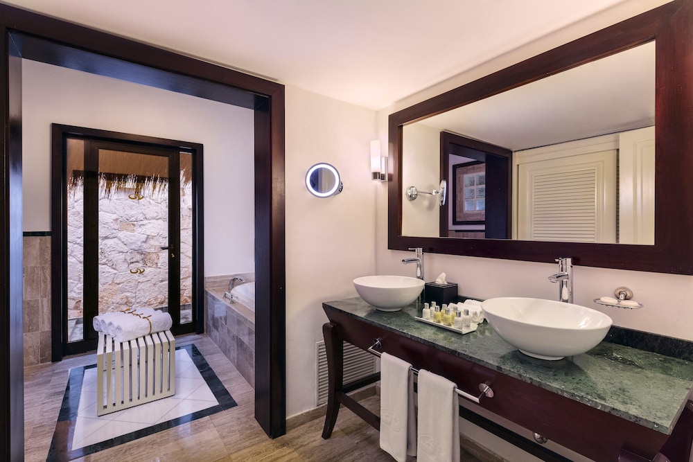 Grand Palladium White Sand Resort Spa All Inclusive 50/50