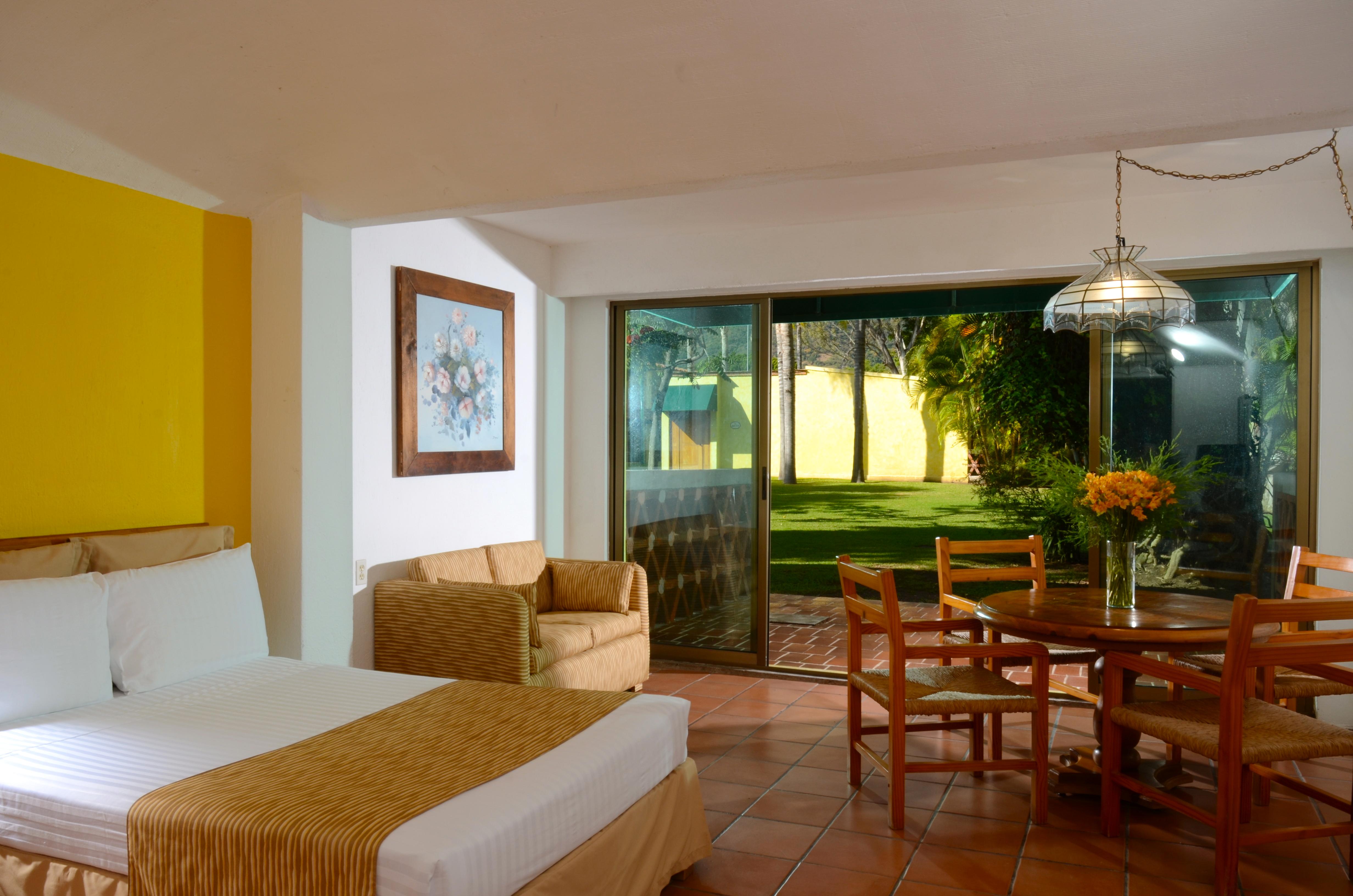 Standard, Double Bed, Garden View