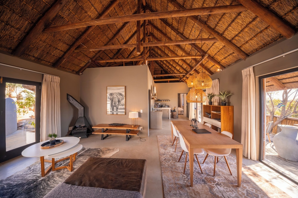Mhondoro Game Lodge 19/50
