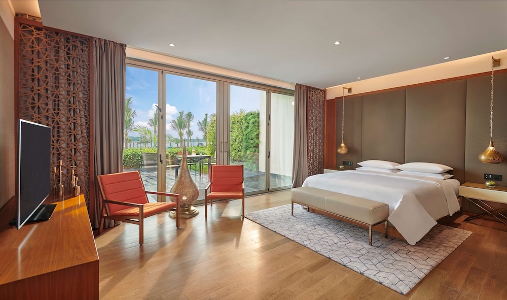 GRAND HYATT KOCHI BOLGATTY 24/71