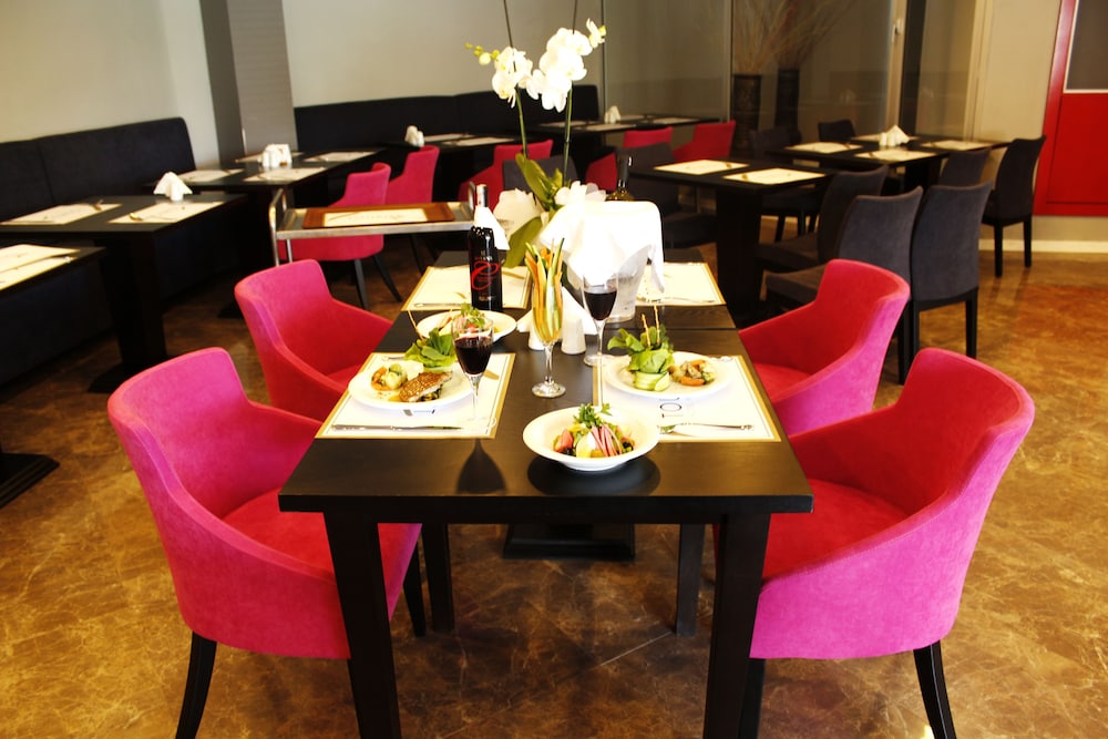 Tourist Hotel Antalya 48/63