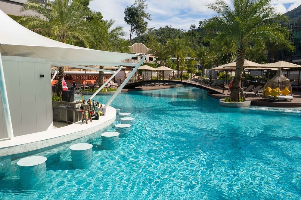 Patong Bay Hill Resort 62/70