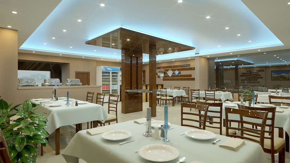 Oasis Kathmandu Hotel 32/50