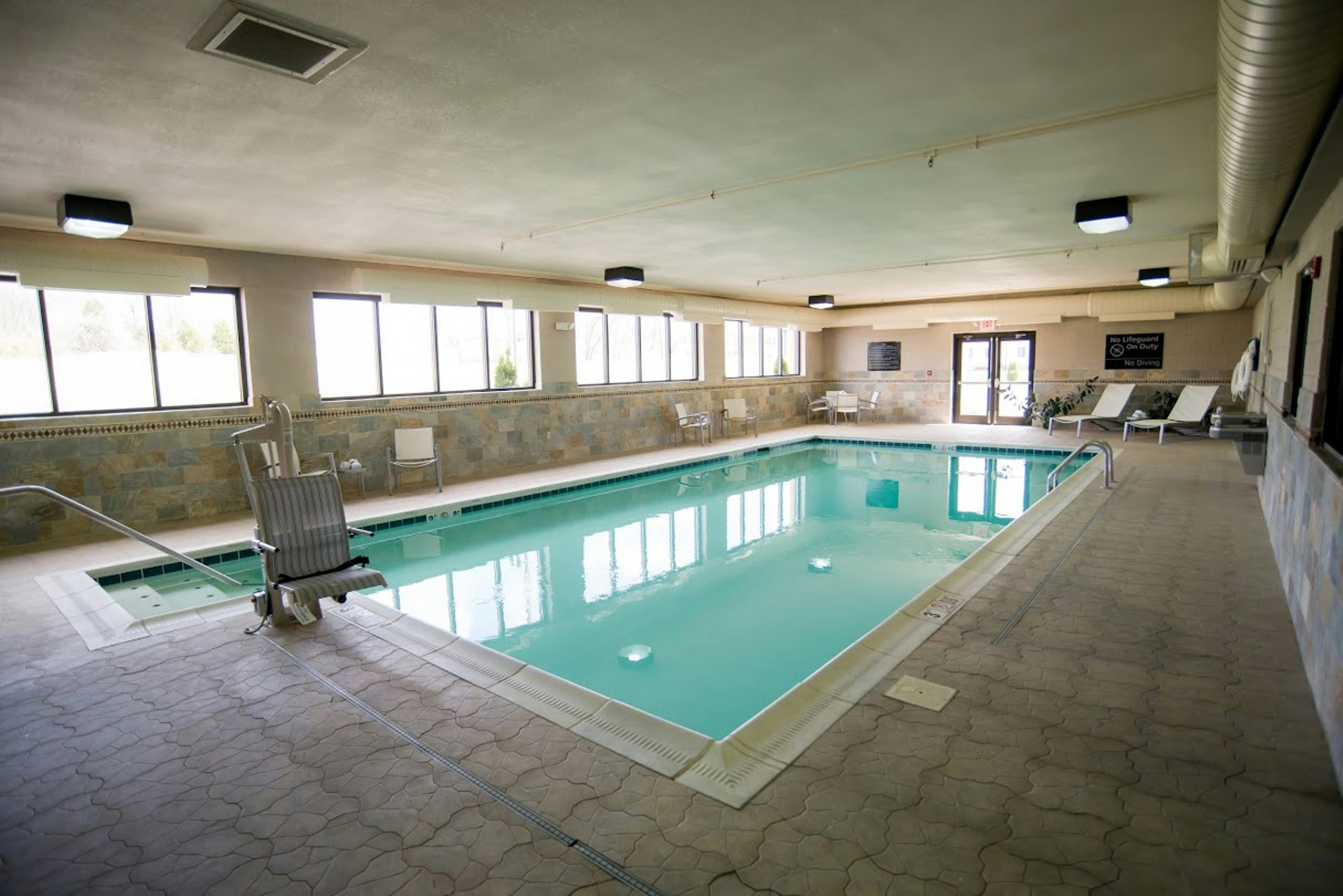 Hampton Inn & Suites Radcliff Fort Knox 34/58