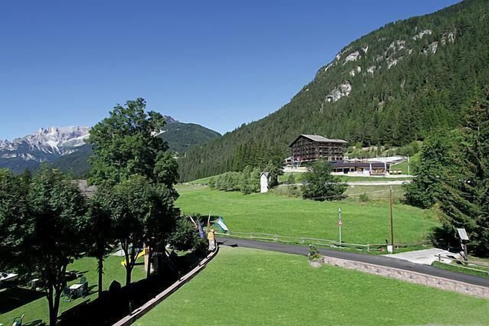 HOTEL IL CAMINETTO 34/44